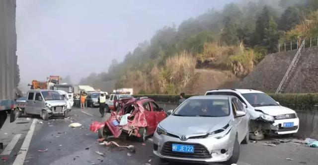 绵广高速今日发生交通事故最新报道